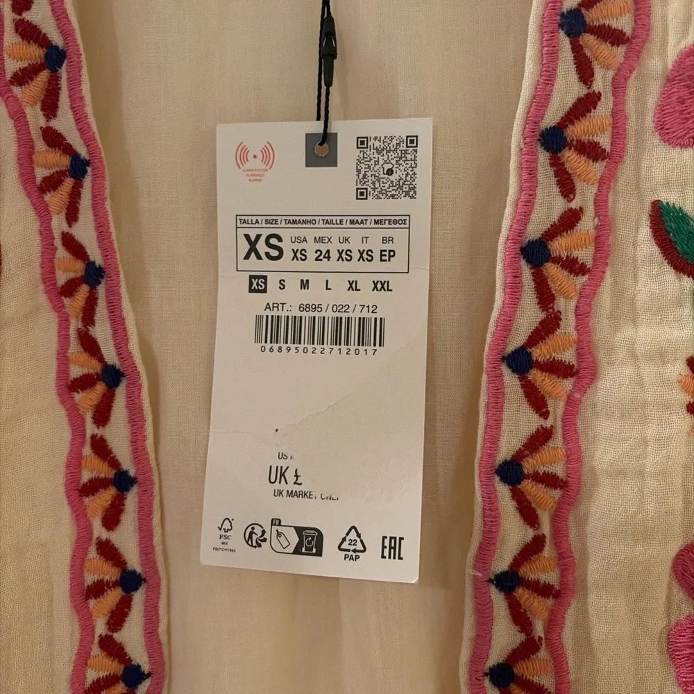 NOT FOR SALE Zara Cream Vest with Pink and Green Embroidery - Picture 4 of 4